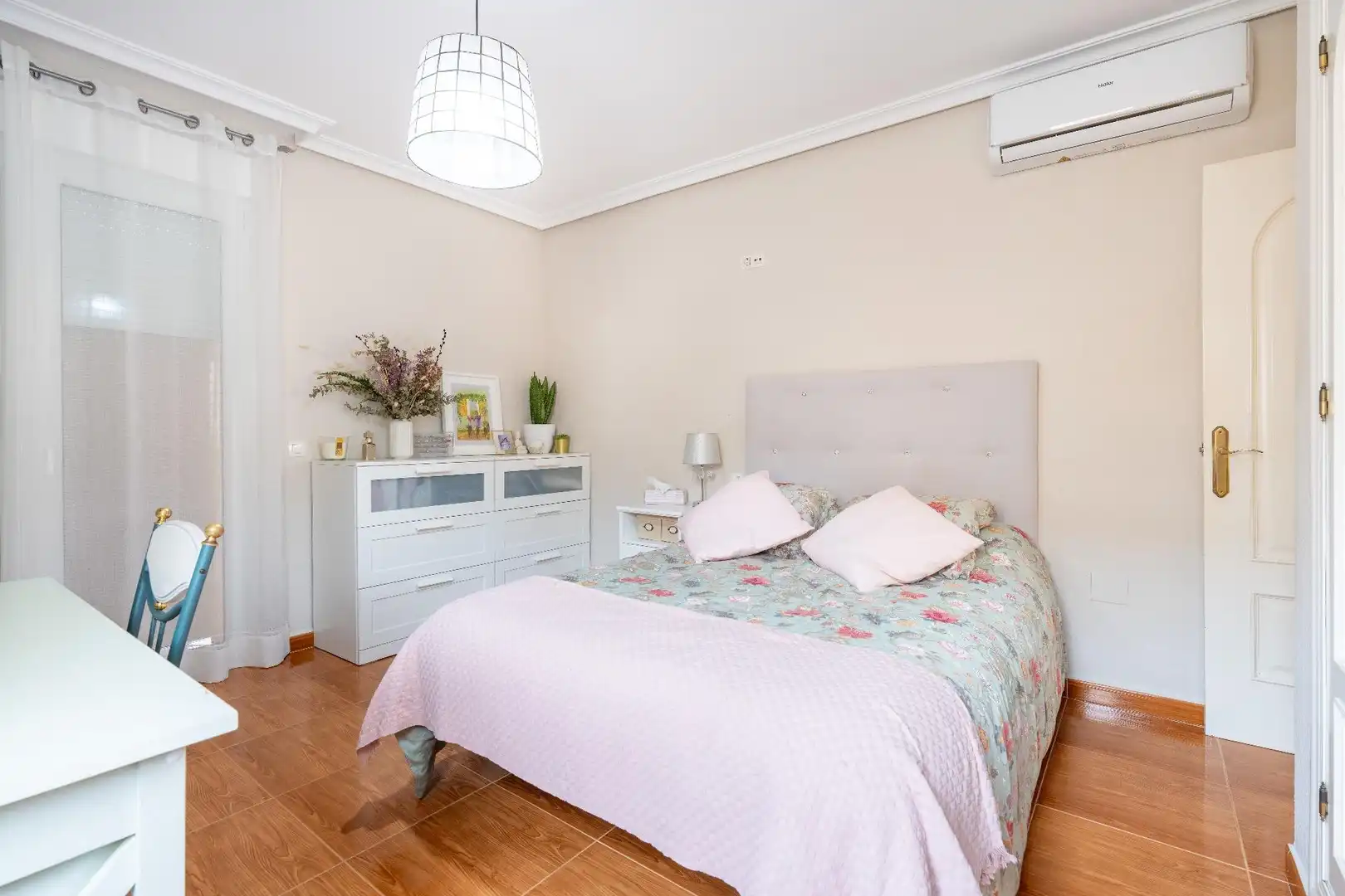 Bedroom of Houses for sale in Roquetas de Mar  with Air Conditioner, Private garden and Terrace