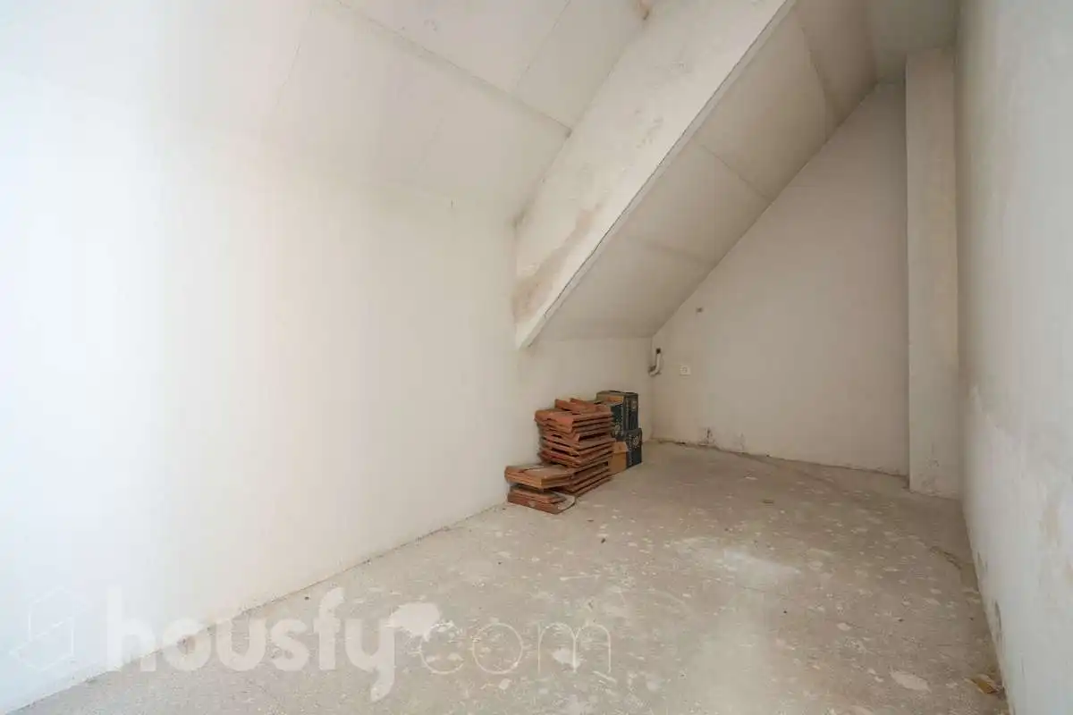 Houses for sale in Madrid  with Air Conditioner, Heating and Private garden