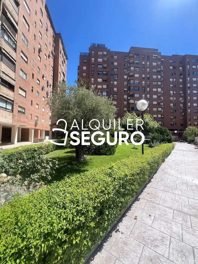Vista exterior de Pis de lloguer en Madrid amb Aire condicionat, Calefacció i Terrassa