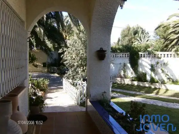 Jardí de Casa o xalet en venda en El Campello amb Aire condicionat, Jardí privat i Terrassa