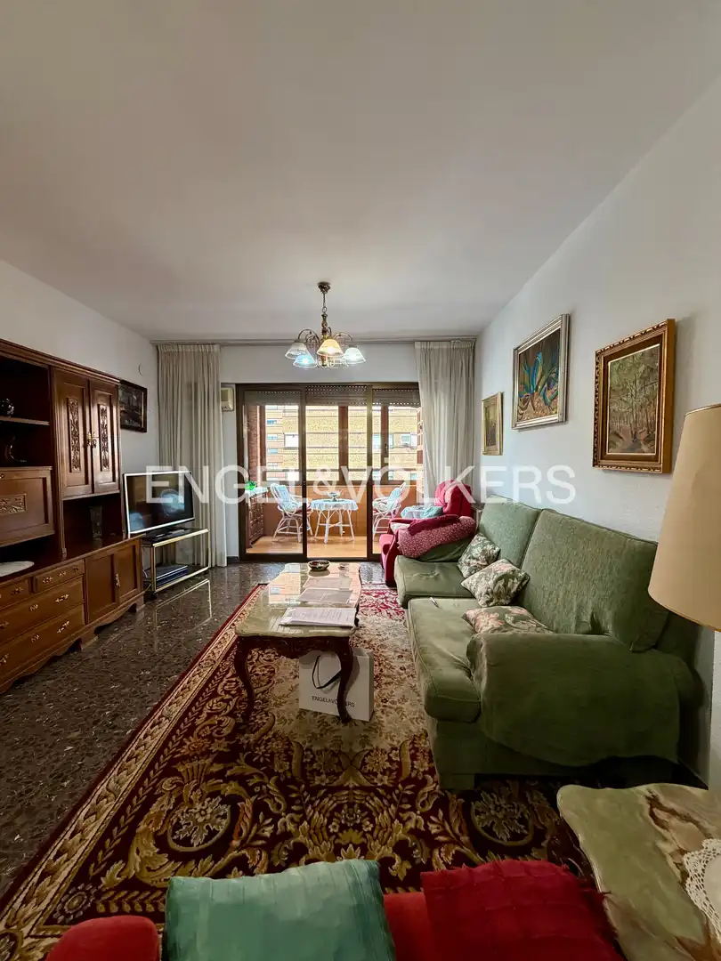 Living room of Flat for rent in Valencia  with Air Conditioner, Heating and Balcony