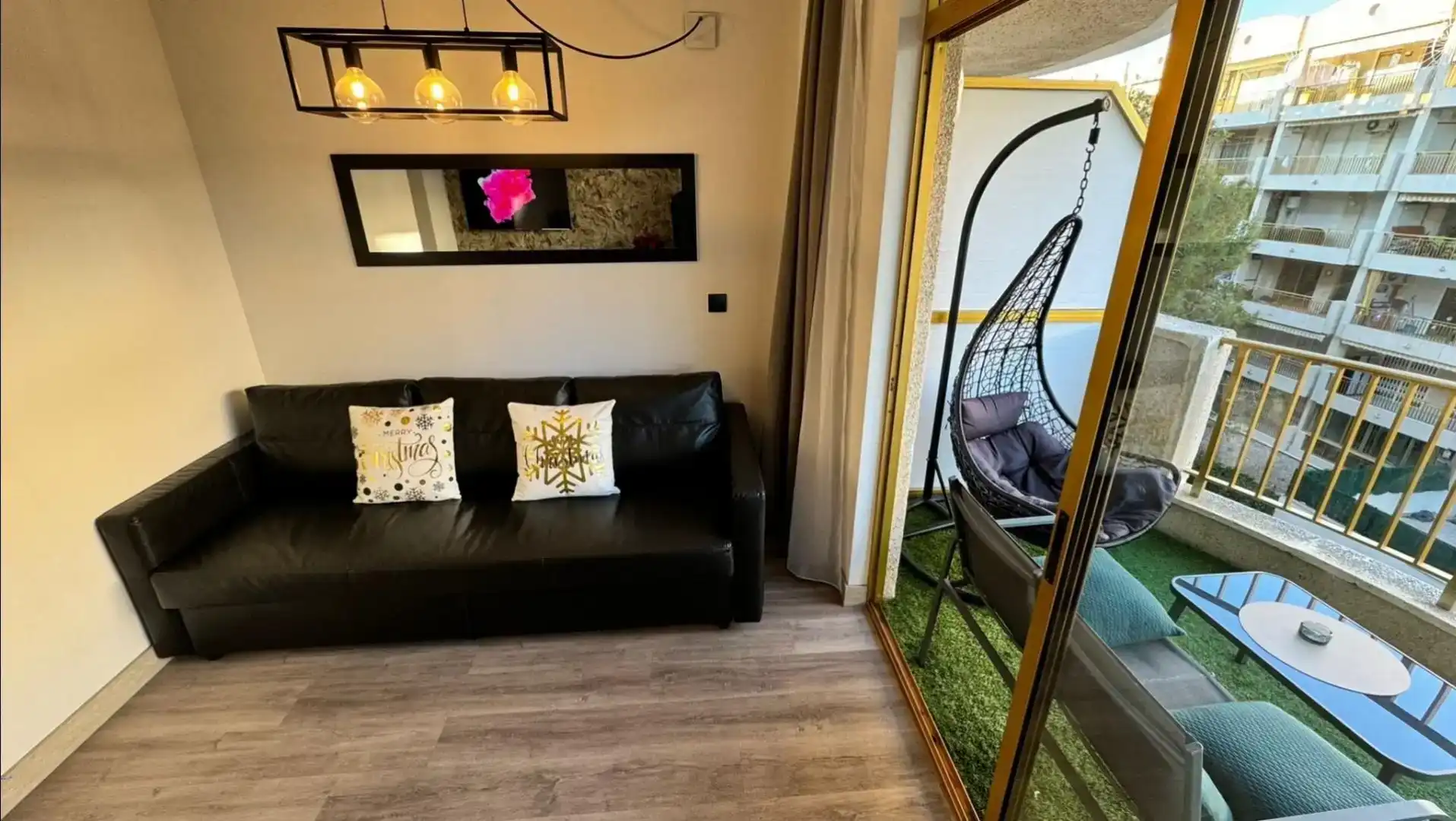 Wohnzimmer von Wohnungen zur Miete in Salou mit Klimaanlage, Schwimmbad und Balkon