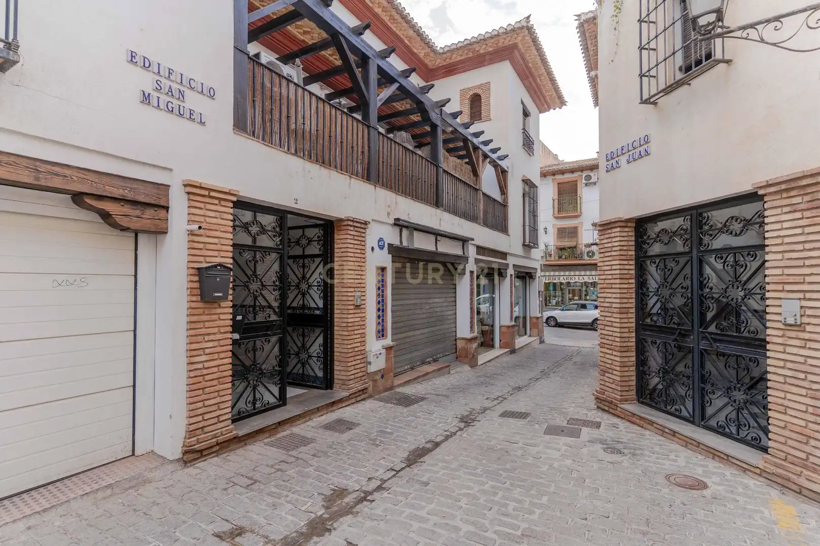 Exterior view of Apartments for sale in La Zubia Ciudad