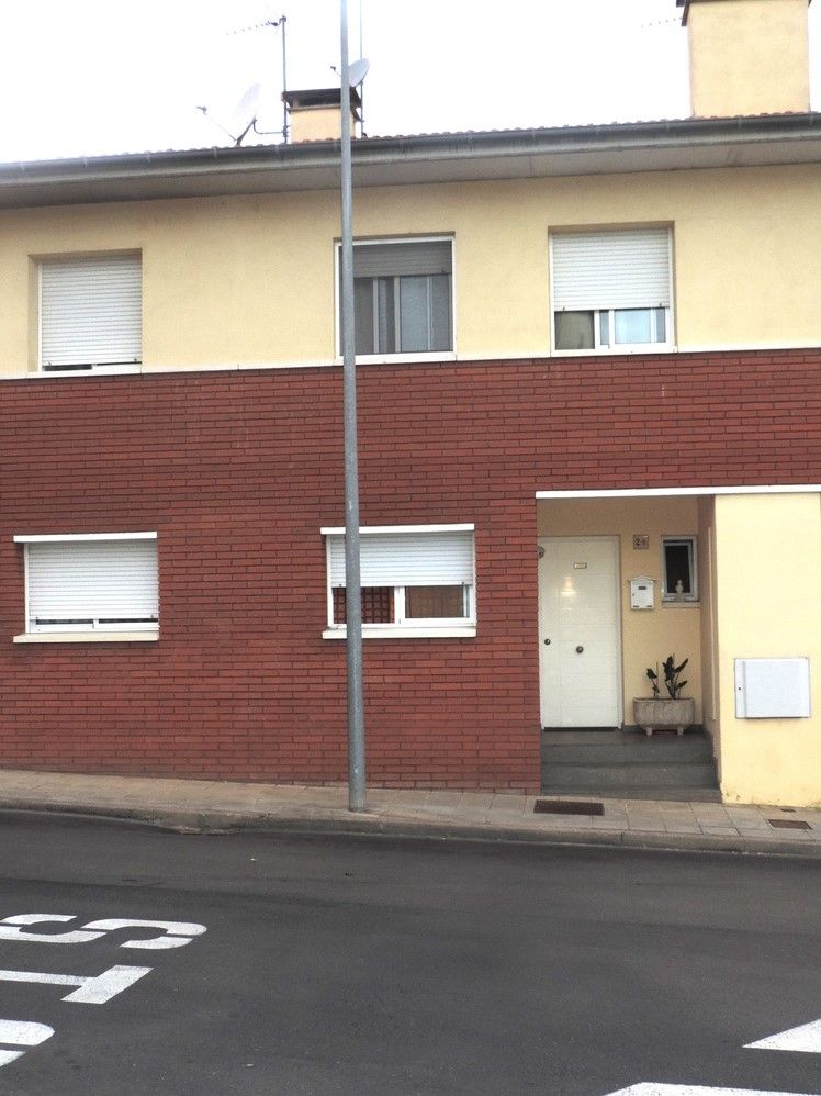 Vista exterior de Pis en venda en Olot