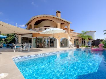 Villa avec balcon à vendre à Marisol Park - Ortembach - Los Almendros