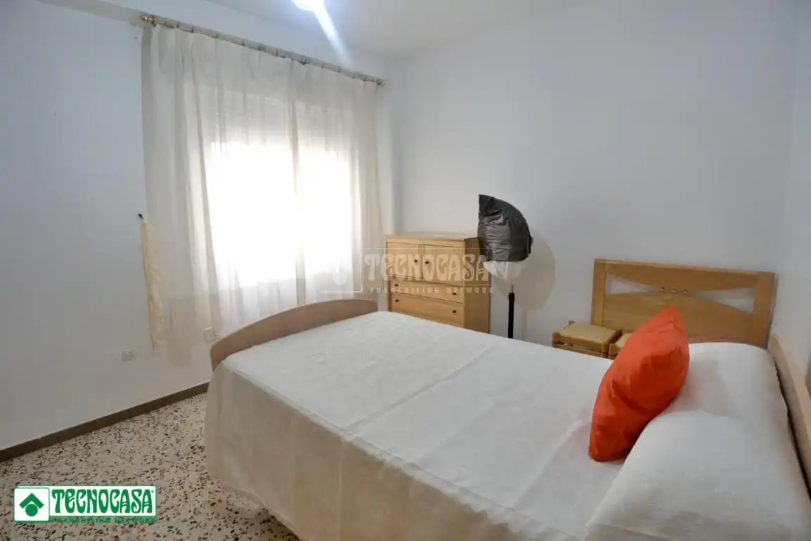 Habitación de Piso en venta en El Ejido con Balcón