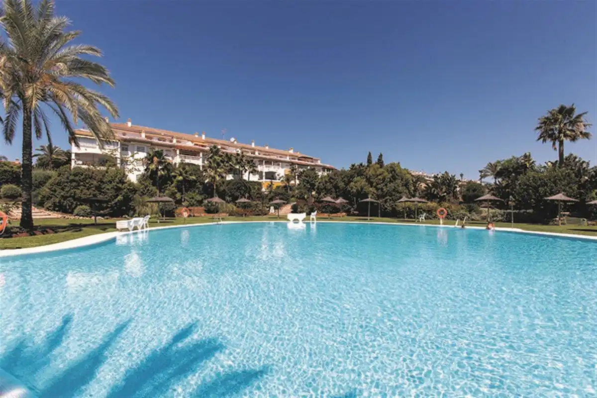 Apartment mit Pool zum Verkauf in Nueva Andalucía, imagen 12