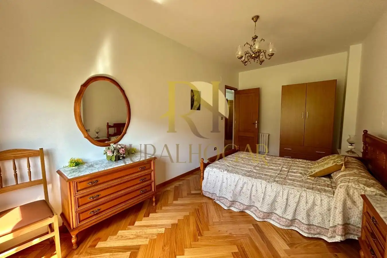 Habitación de Casa adosada en venta en Vilamartín de Valdeorras con Terraza