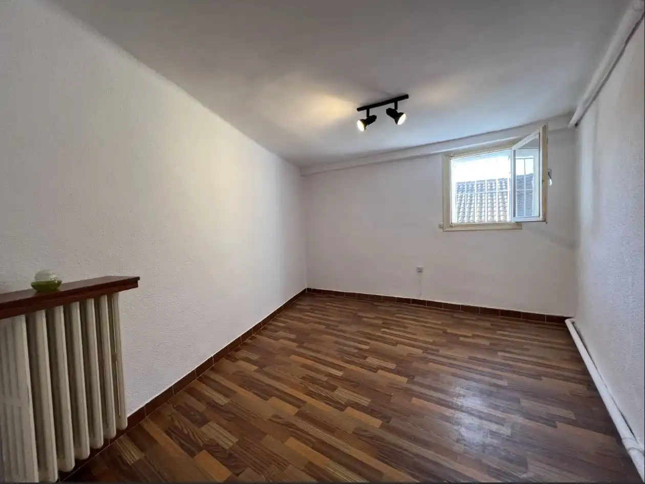 Flat for sale in Jaca
