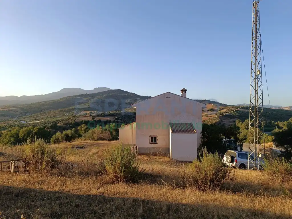 Country homes for sale in Guaro, Málaga