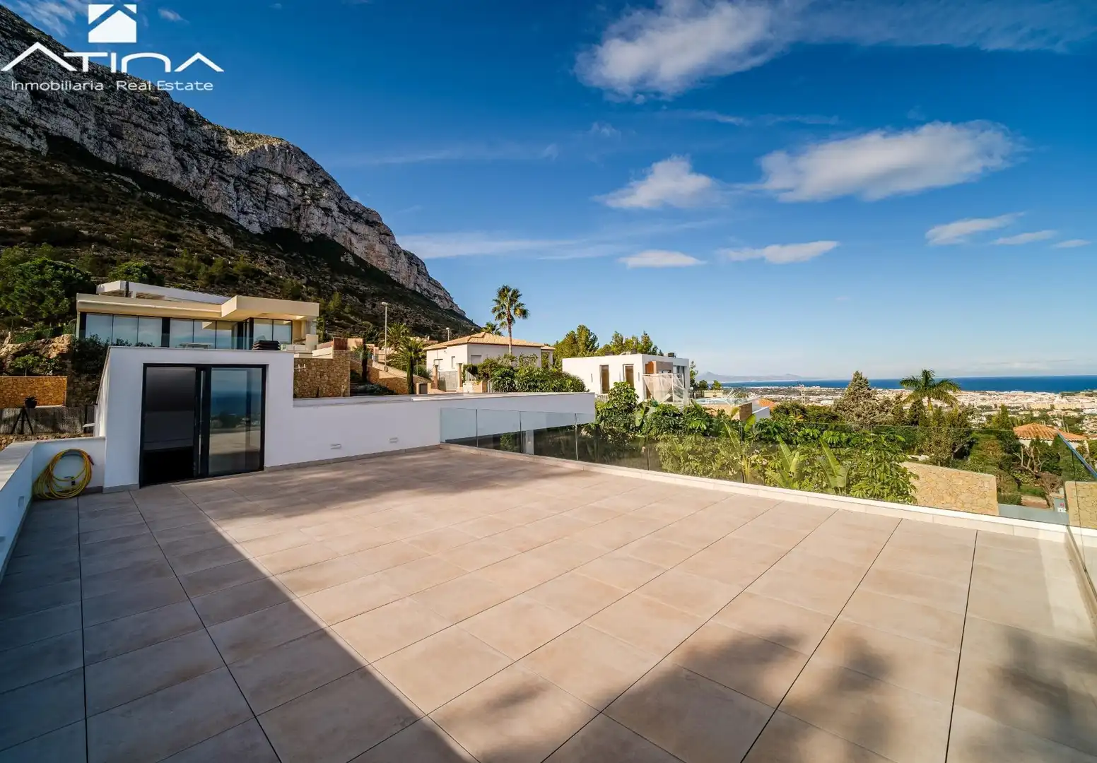 Terrace of Houses for sale in Dénia  with Air Conditioner, Terrace and Storage room