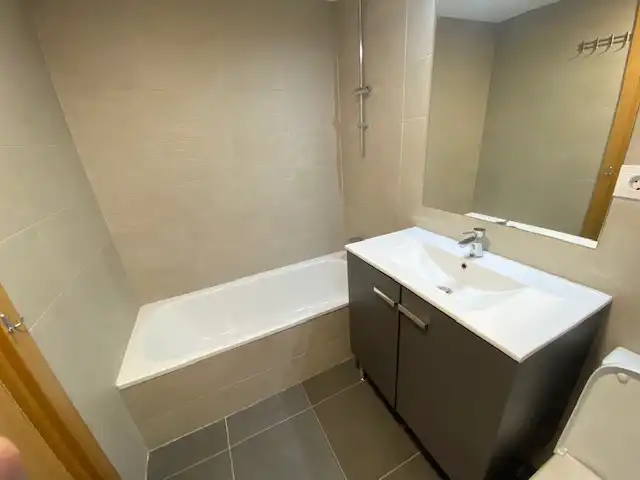 Piso con piscina en venta en Carrer de Rosa Luxemburg, imagen 9