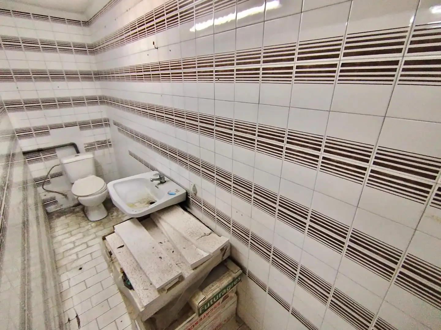Local comercial en venta en Riu Nord, imagen 21