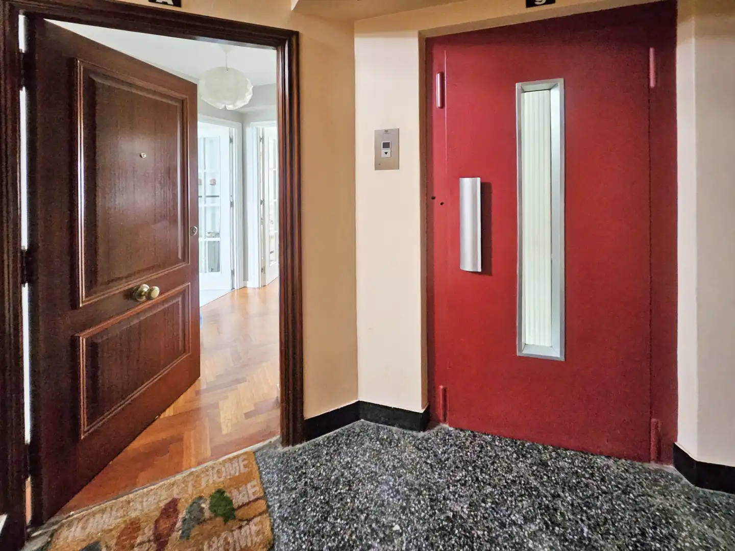 Flat for rent in A Coruña Capital   with Heating, Parquet flooring and Furnished