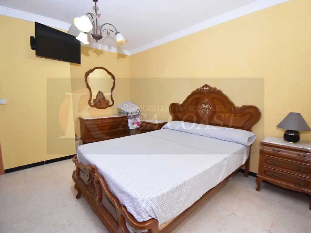 Bedroom of Flat for sale in Fuengirola  with Air Conditioner and Terrace