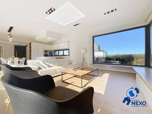 Casa-chalet en Venta en  EL PRAON-BERNUECES, 145 en Bernueces