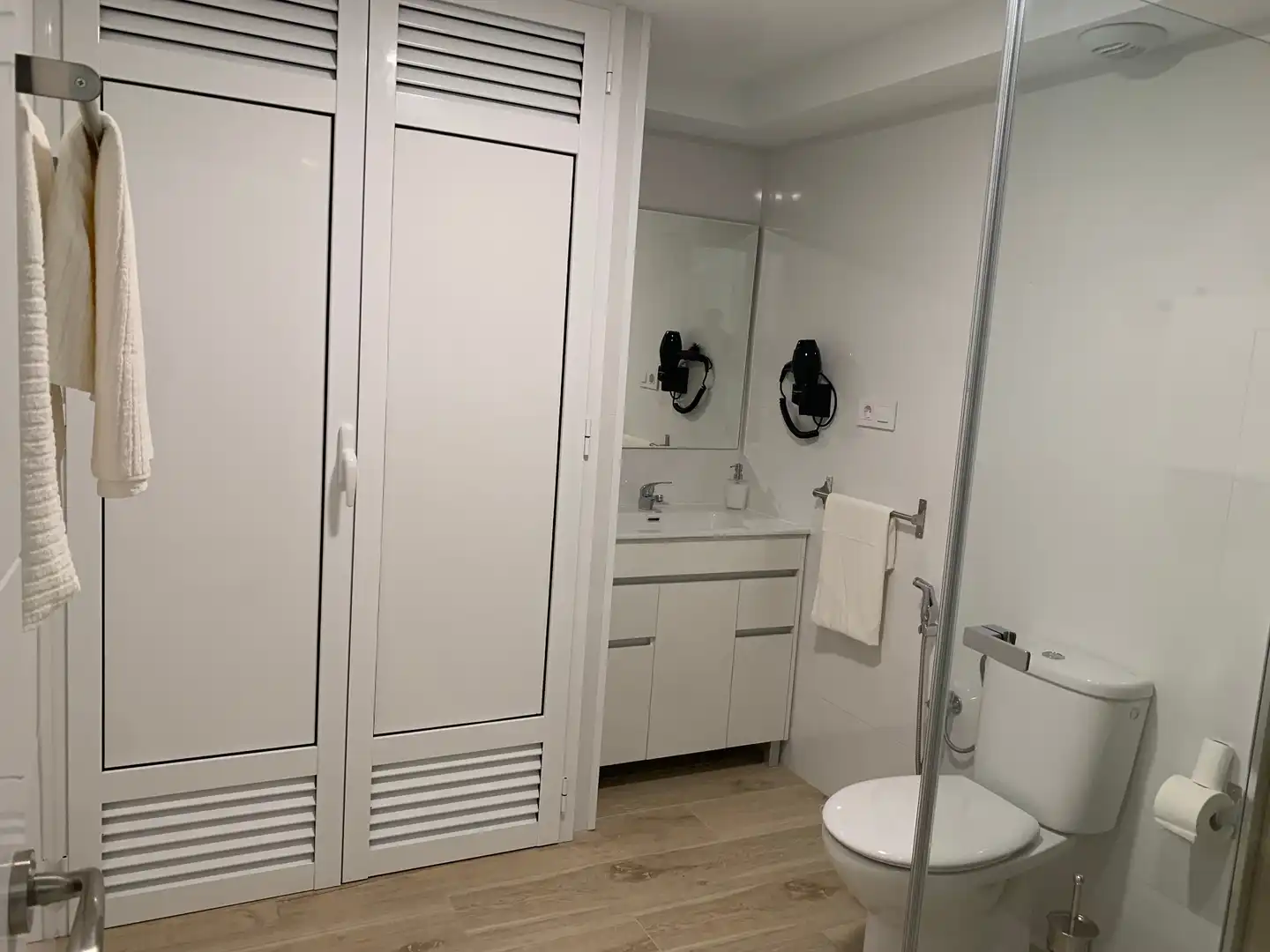 Bathroom of Flat for rent in Gáldar  with Terrace, Furnished and Washing machine