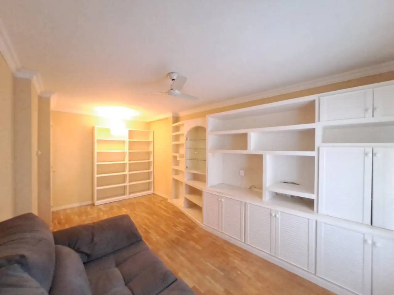 Flat with terrace for sale in Calle Fernán González, imagen 3
