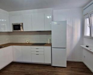 Kitchen of Apartment to share in Alfara del Patriarca  with Air Conditioner