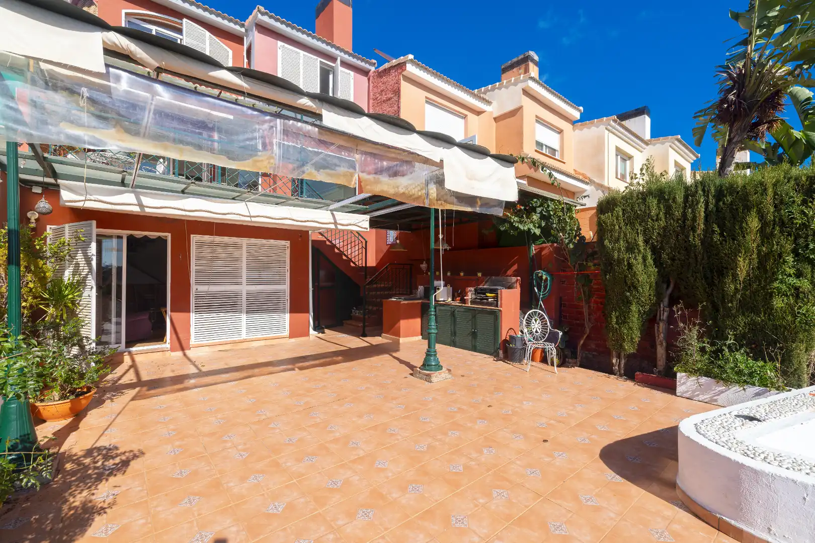 Terrassa de Casa adosada en venda en Málaga amb Aire condicionat, Calefacció i Jardí privat