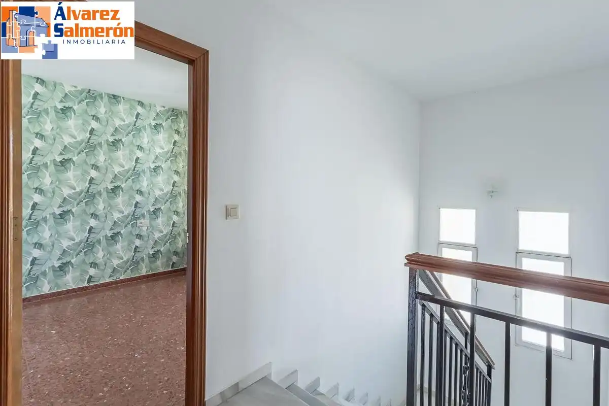 Casa adosada en venta en Huétor Vega con Terraza