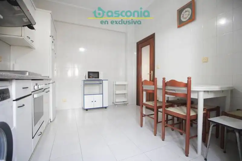 Kitchen of Flat for sale in Centro - Ariz - Uribarri