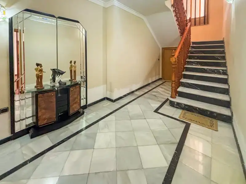 Houses for sale in Atarfe  with Air Conditioner