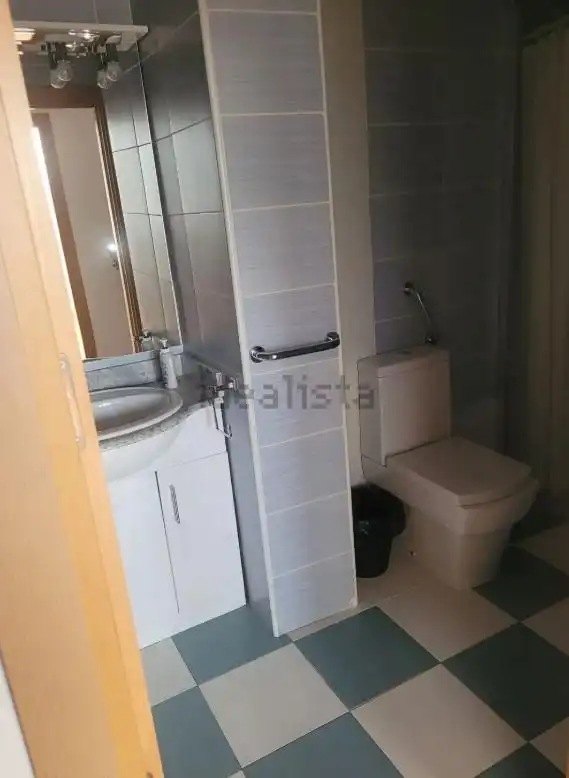 Bathroom of Flat for sale in Madrid  with Heating, Parquet flooring and Terrace