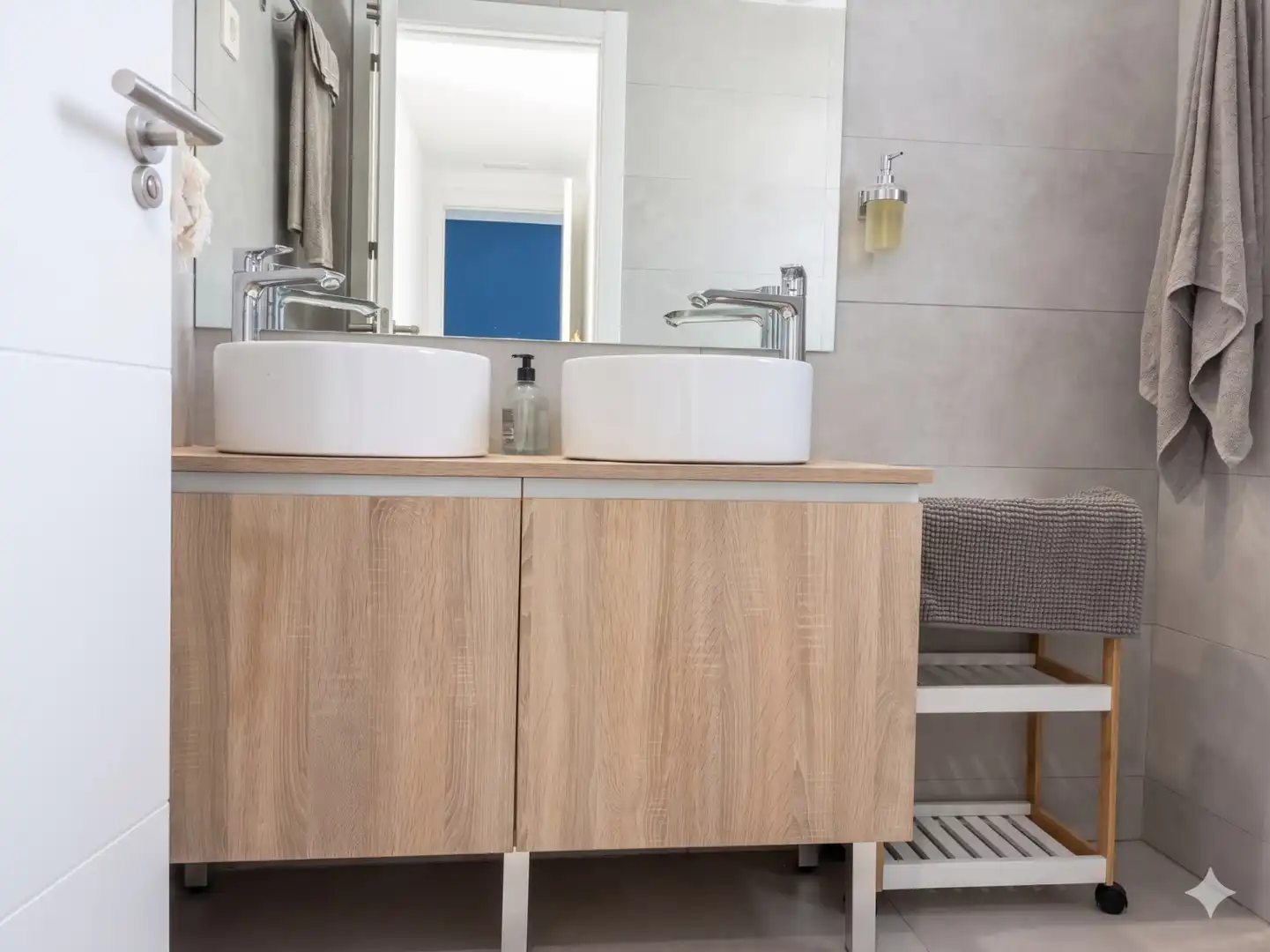 Bathroom of Flat for rent in Castell d'Aro, Platja d'Aro i s'Agaró  with Air Conditioner, Heating and Terrace