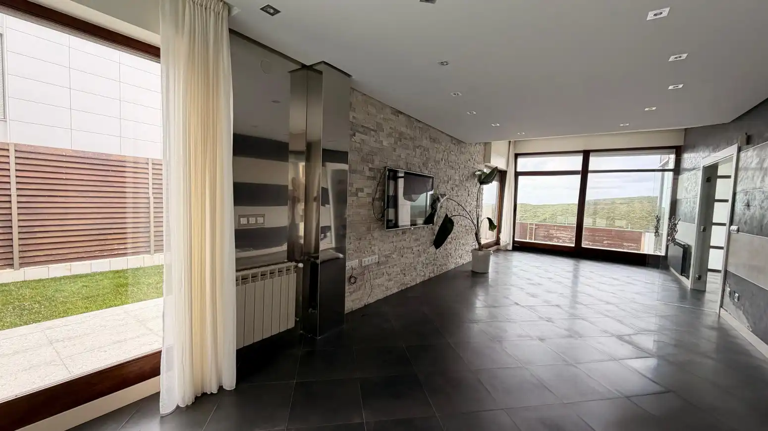 Sala de estar de Ático en venta en Piélagos con Calefacción, Jardín privado y Parquet