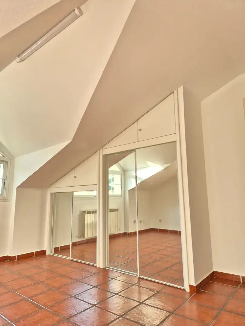 Schlafzimmer von Wohnung zur Miete in Las Rozas de Madrid mit Klimaanlage, Heizung und Terrasse