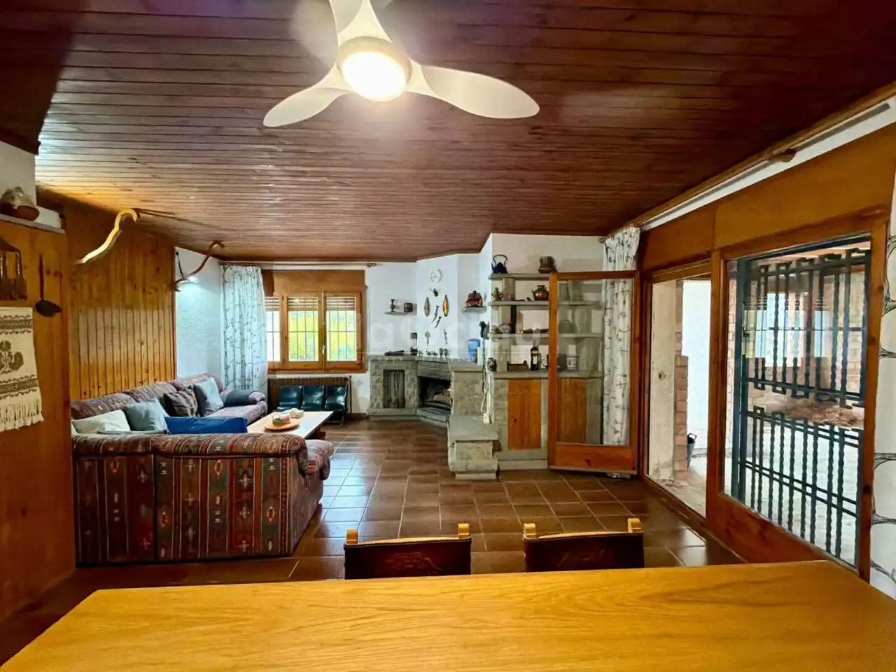 Sala d'estar de Casa o xalet en venda en Tavèrnoles amb Jardí privat i Terrassa
