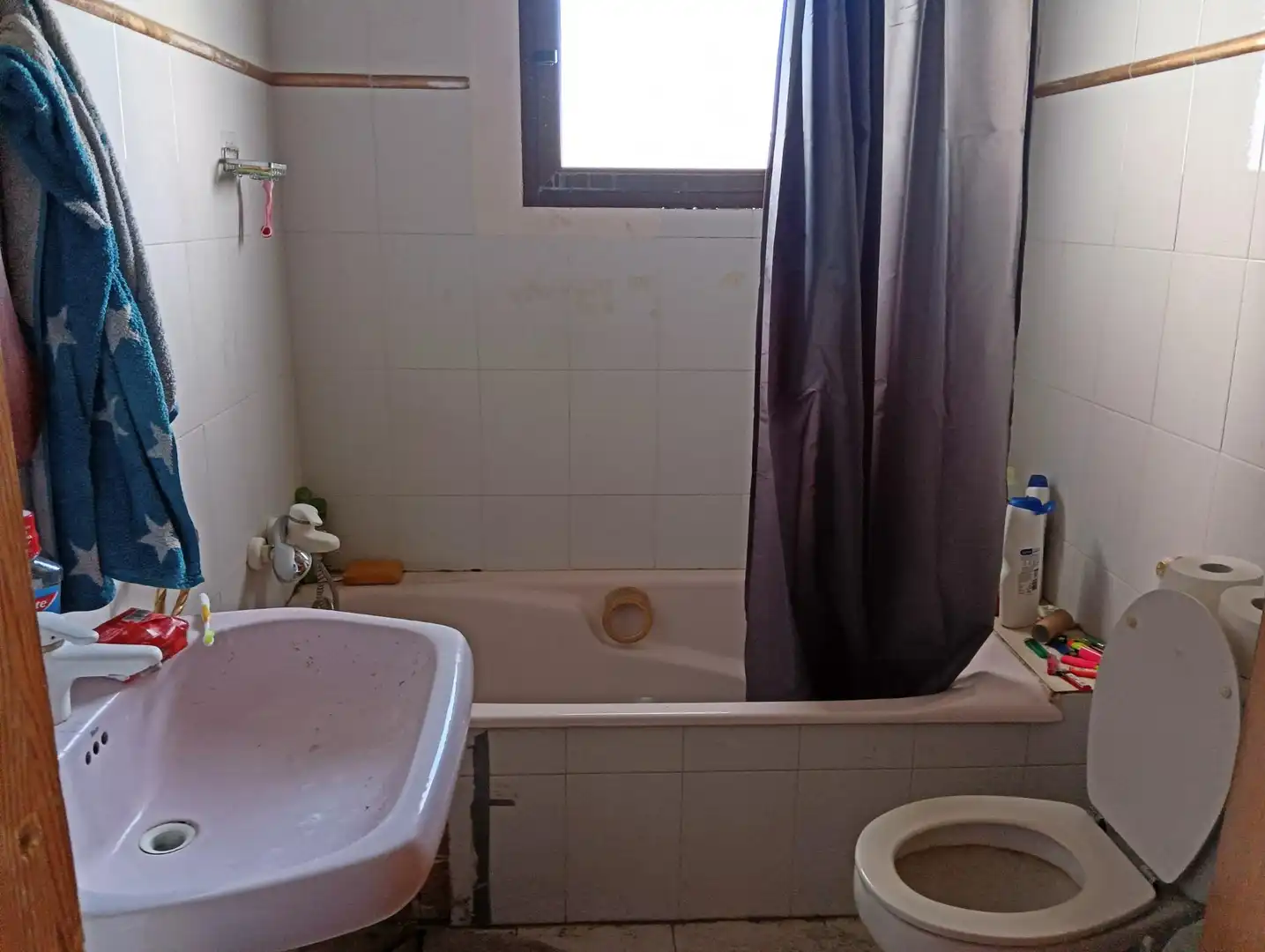 Baño de Finca rústica en venta en Tormos con Aire acondicionado, Terraza y Trastero