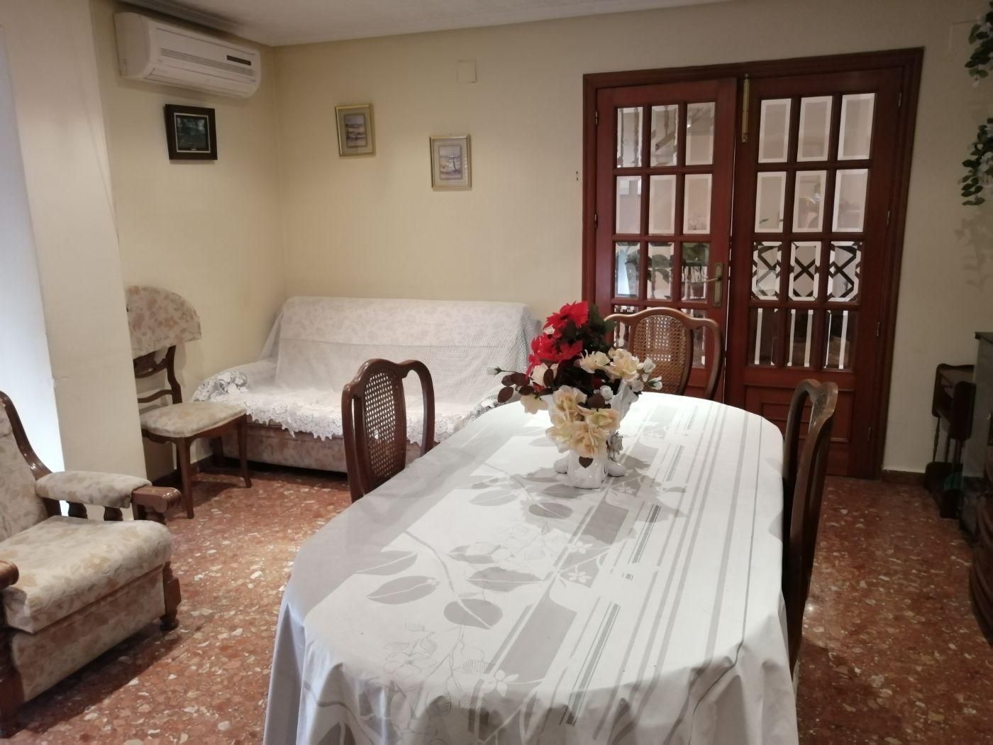 Dining room of Single-family semi-detached for sale in Cheste  with Terrace and Balcony