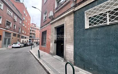 Vista exterior de Pis en venda en  Madrid Capital amb Calefacció