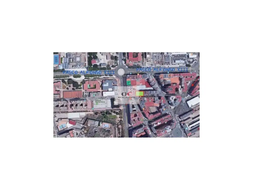 Garage zum Verkauf in Casco Antiguo