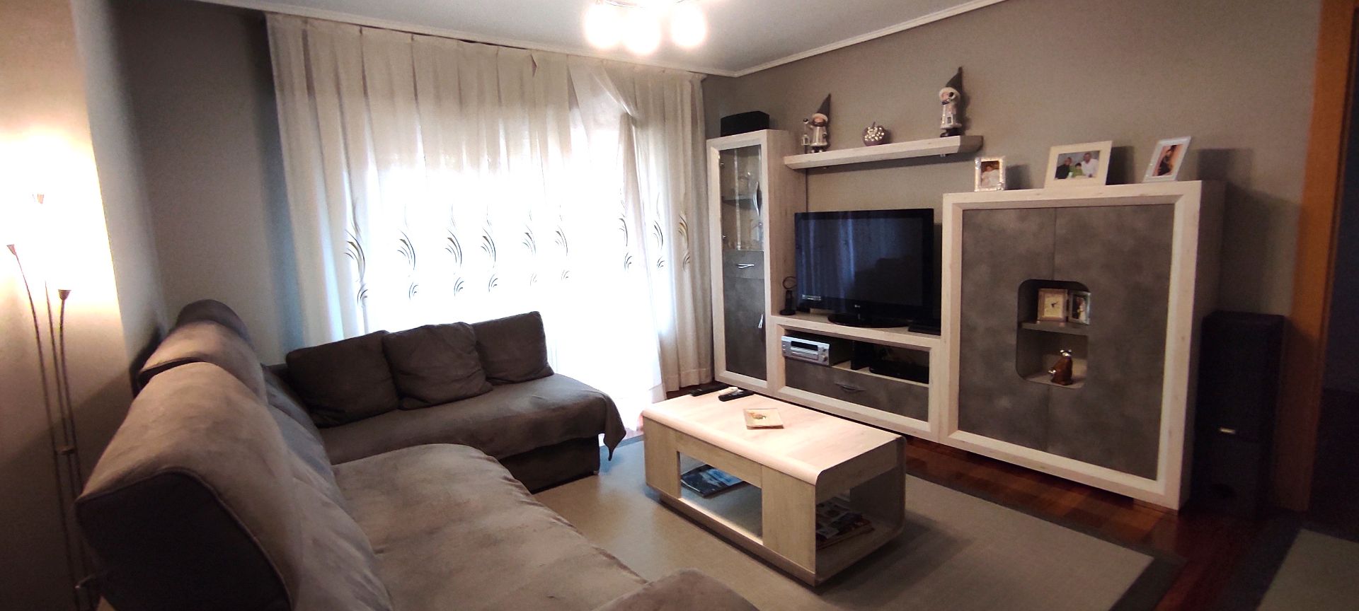 Living room of Flat for sale in Valle de Trápaga-Trapagaran  with Heating, Terrace and Storage room