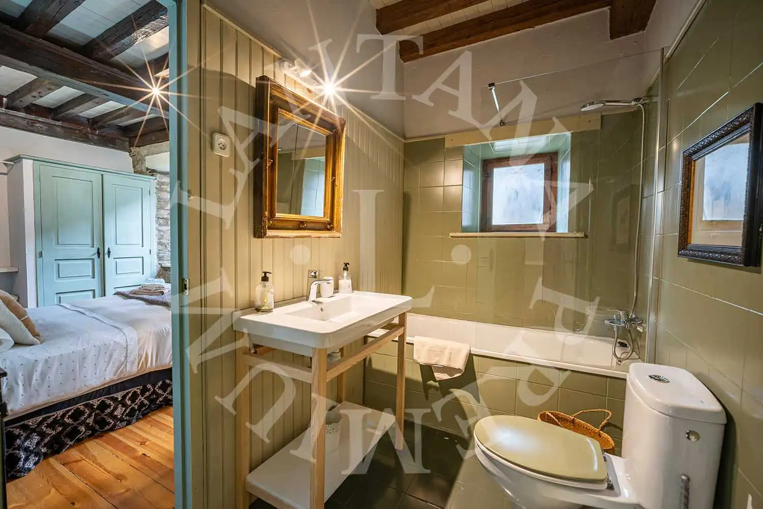 Baño de Finca rústica en venta en Vielha e Mijaran con Calefacción, Jardín privado y Parquet
