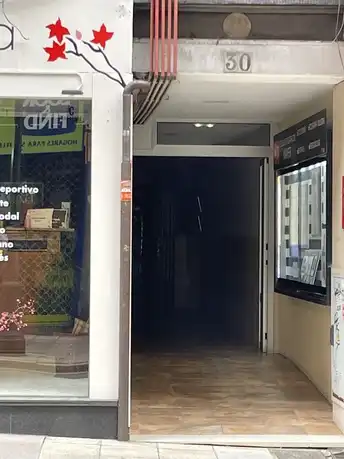 Local comercial en venda a Calle Covadonga 30, imagen 4