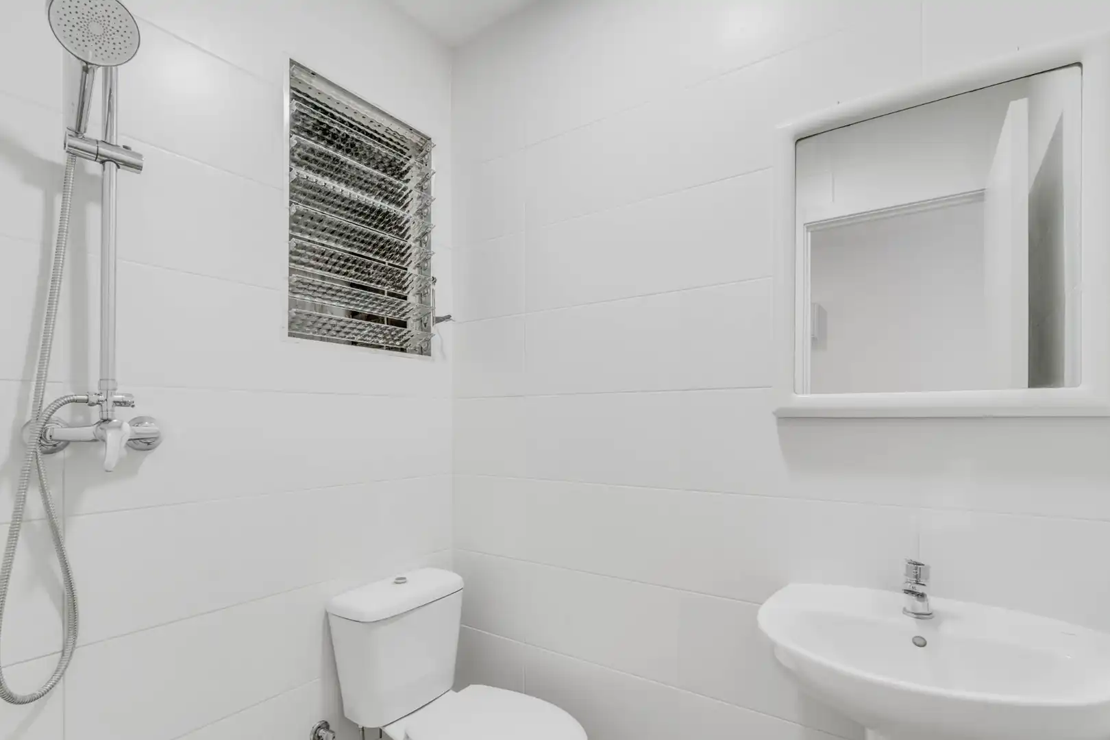 Baño de Piso en venta en L'Hospitalet de Llobregat con Parquet y Horno