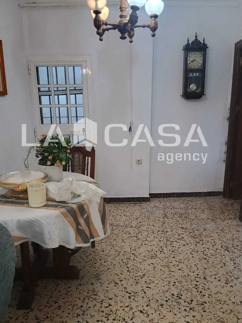 Houses for sale in Algeciras  with Terrace and Balcony