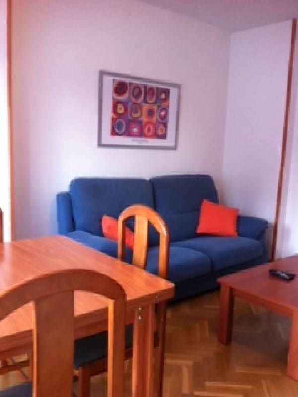 Sala d'estar de Apartament de lloguer en Zamora Capital  amb Calefacció, Parquet i Terrassa