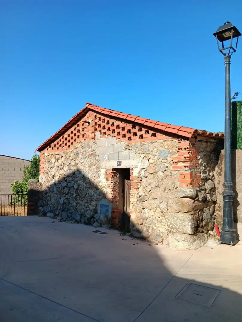 Exterior view of Residential for sale in Candeleda