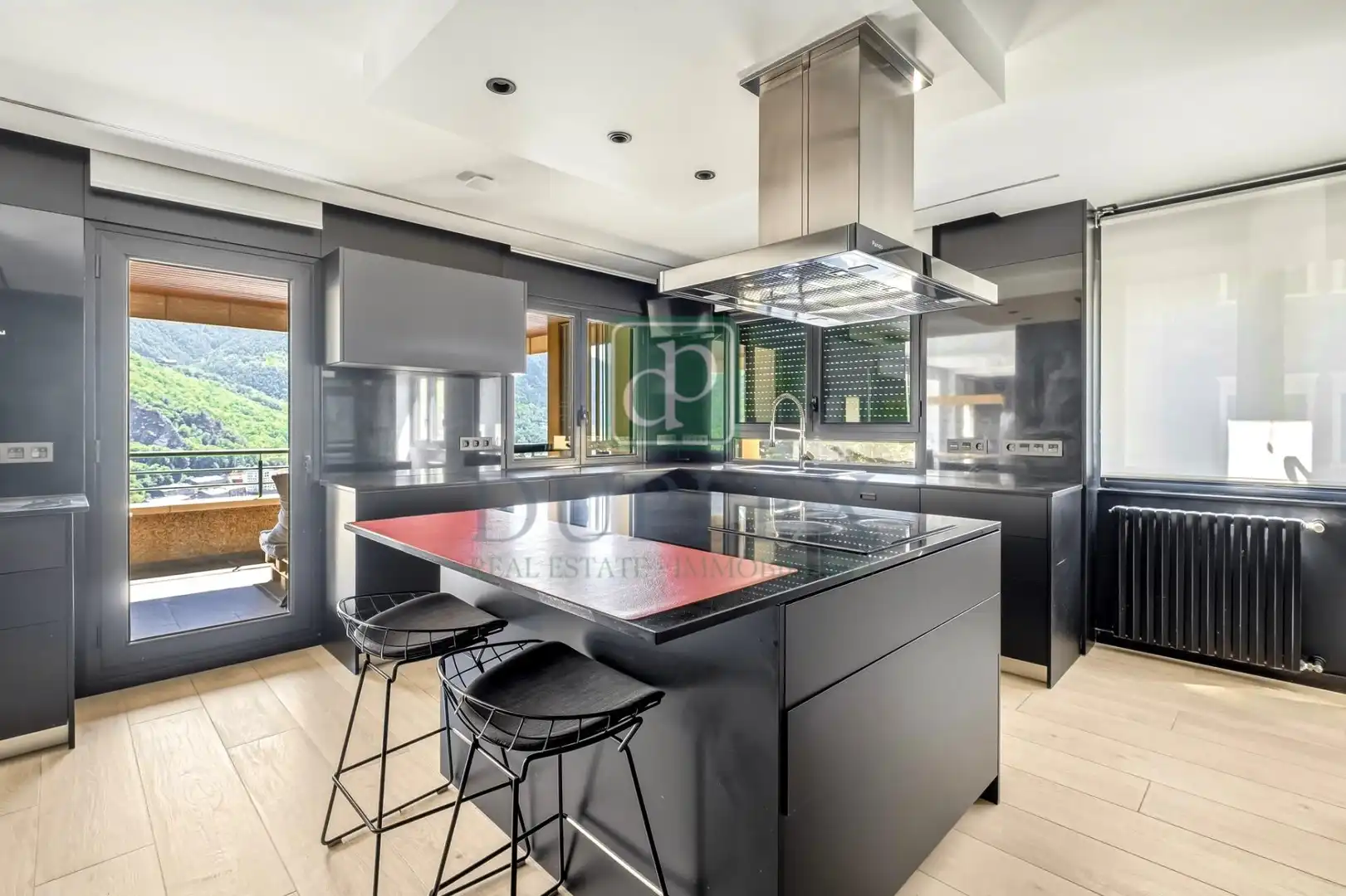 Cocina de Apartamento en venta en Andorra la Vella con Aire acondicionado, Calefacción y Parquet