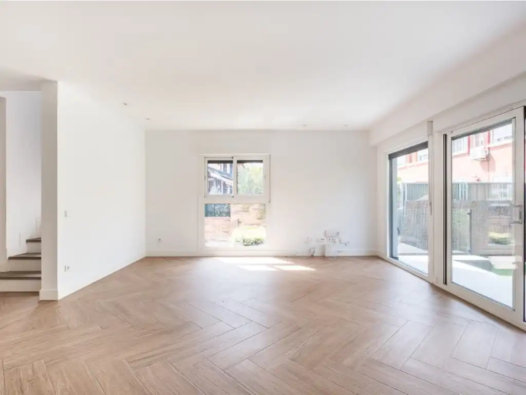 Living room of Houses for sale in Pozuelo de Alarcón