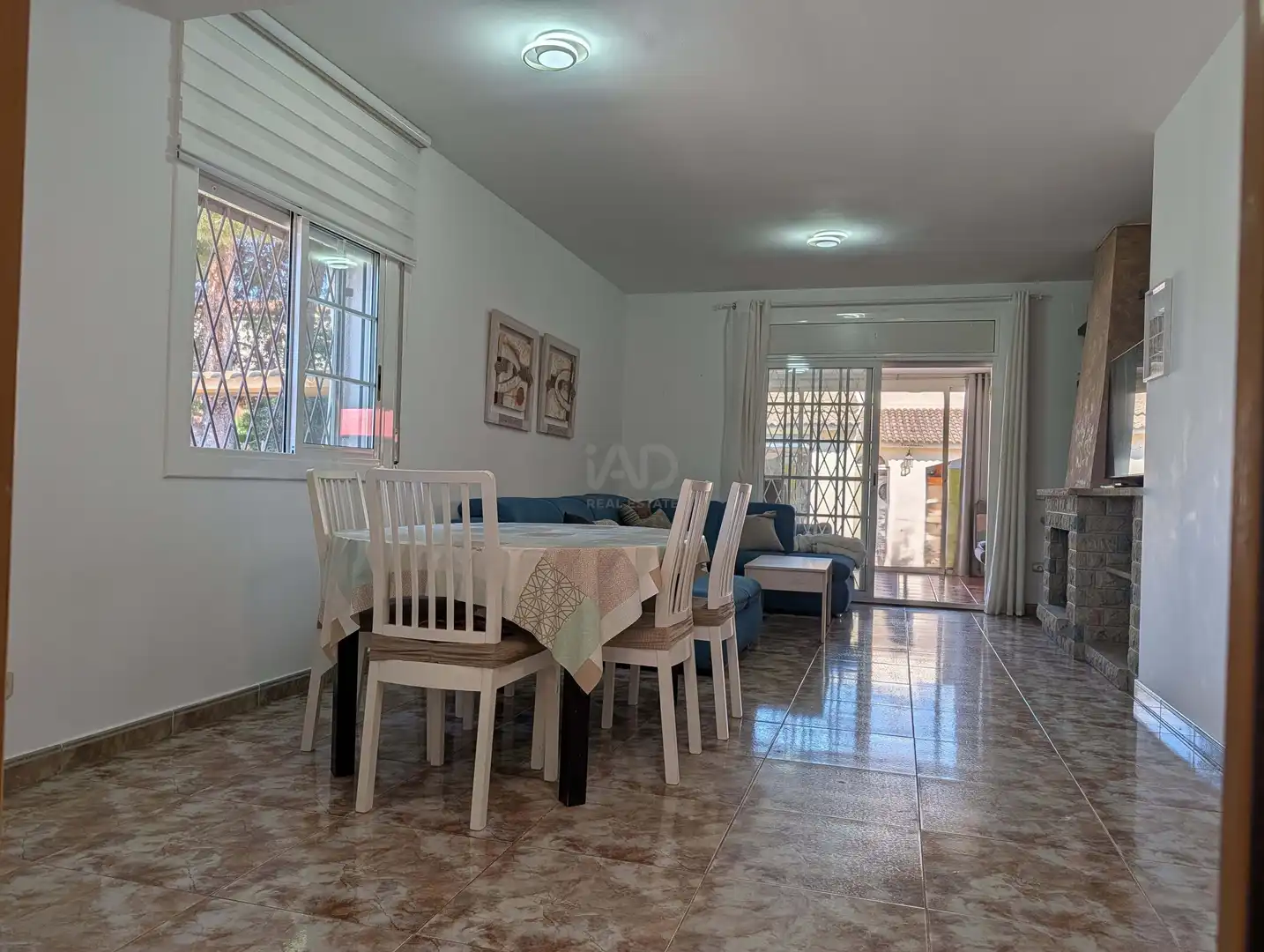 Menjador de Casa o xalet en venda en Cunit amb Aire condicionat, Calefacció i Terrassa