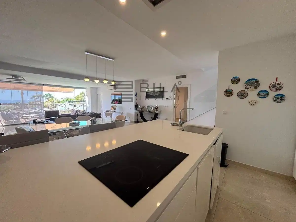Cocina de Casa adosada en venta en Marbella con Aire acondicionado, Terraza y Trastero