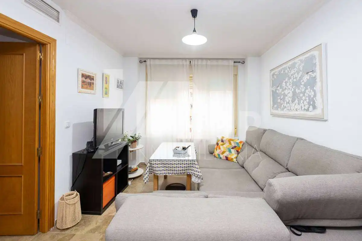 Piso con piscina en venta en Calle Cádiar 10, imagen 5