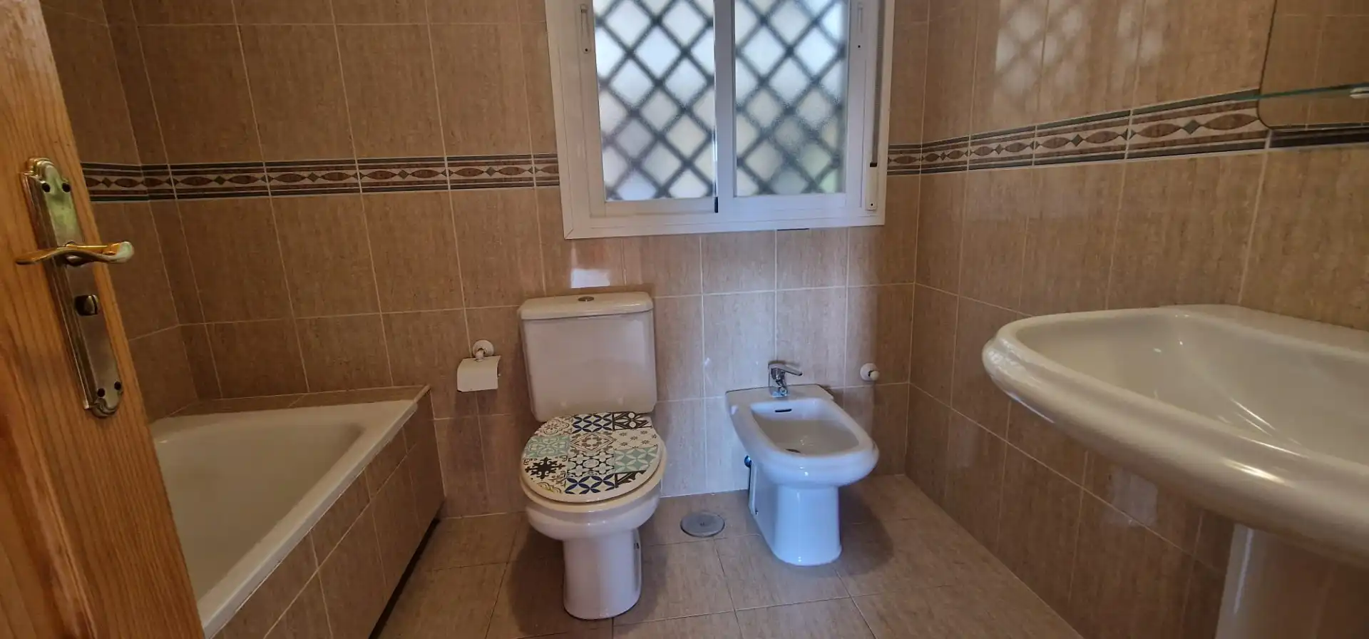Bathroom of Flat for sale in Benalmádena  with Terrace