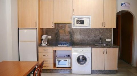 Foto 5 de Apartamento en venta en Camino Molino de Viento, Centro ciudad, Fuengirola